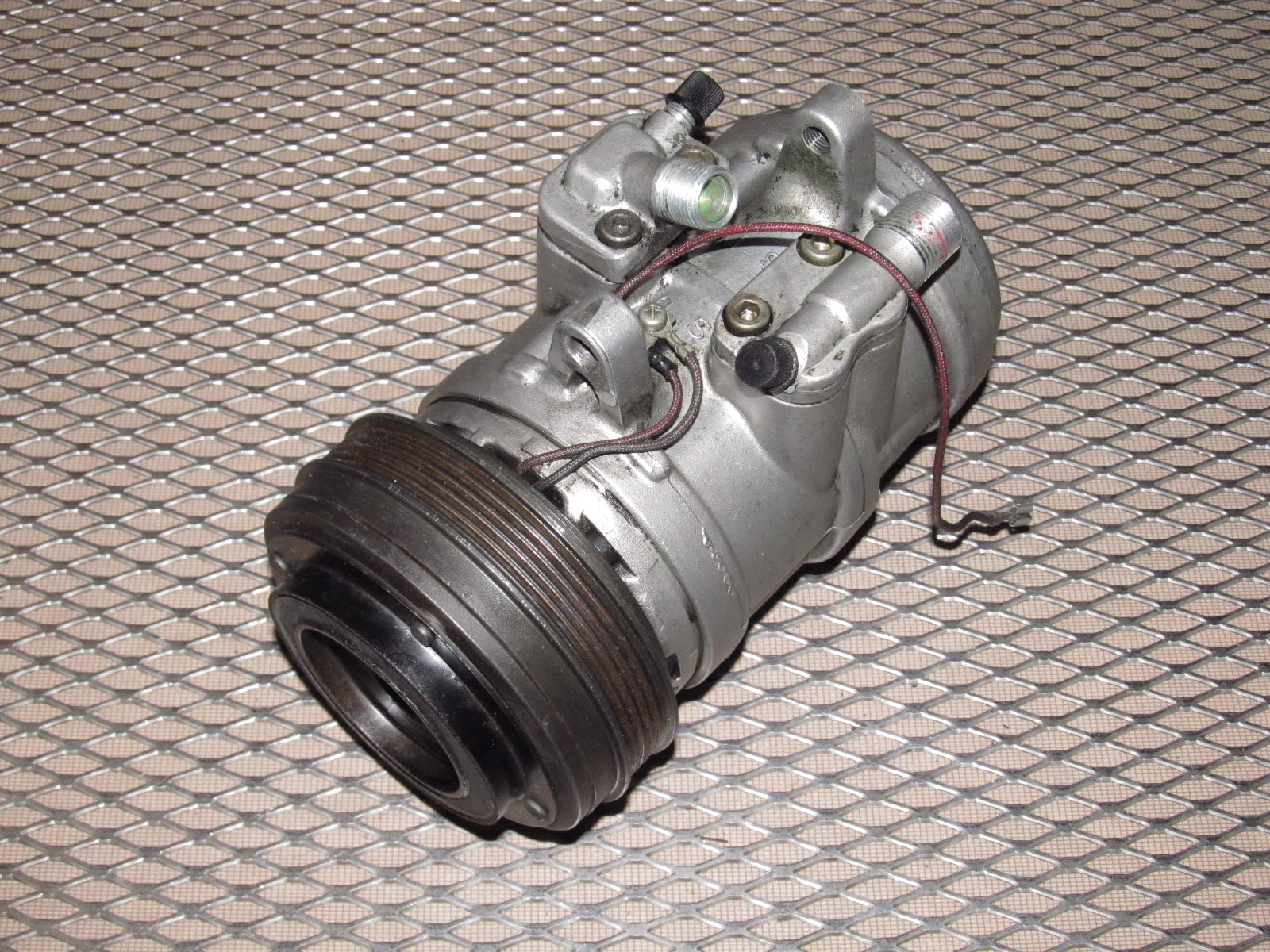 83-85 Porsche 944 OEM A/C Compressor & Clutch – Autopartone