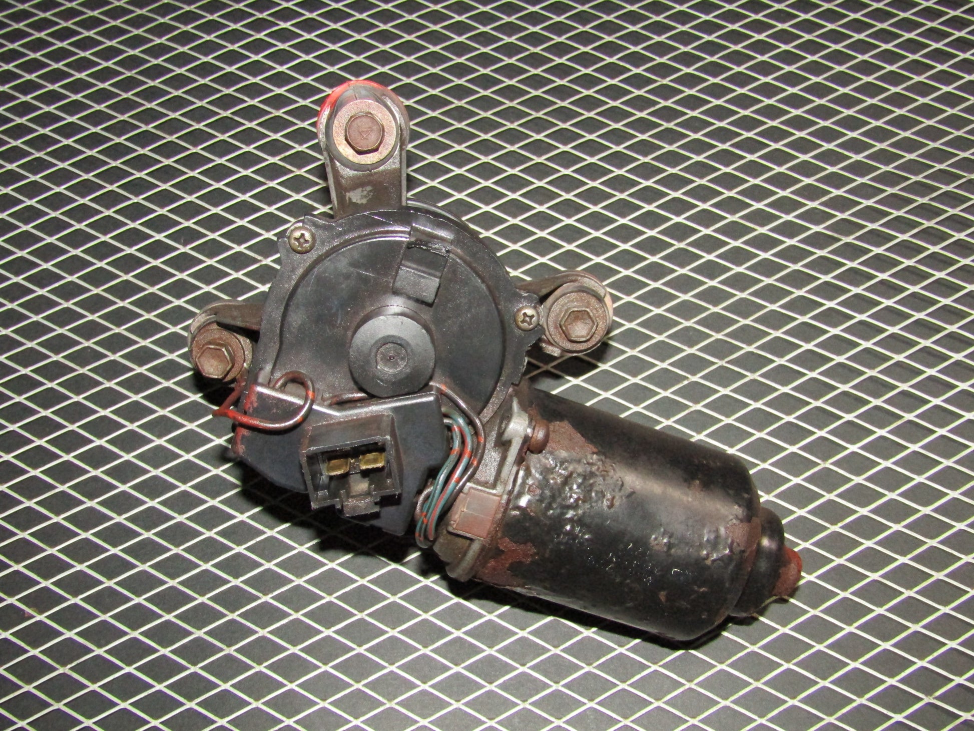 94 95 96 97 Mitsubishi 3000GT OEM Front Wiper Motor