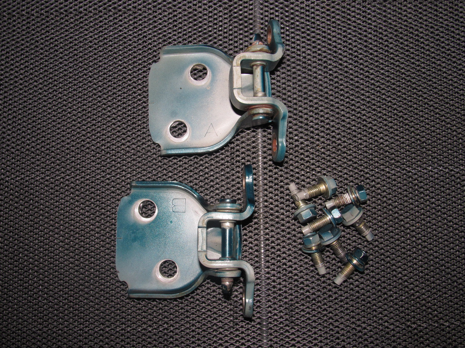 94-01 Acura Integra OEM Coupe Door Hinges – Autopartone.com