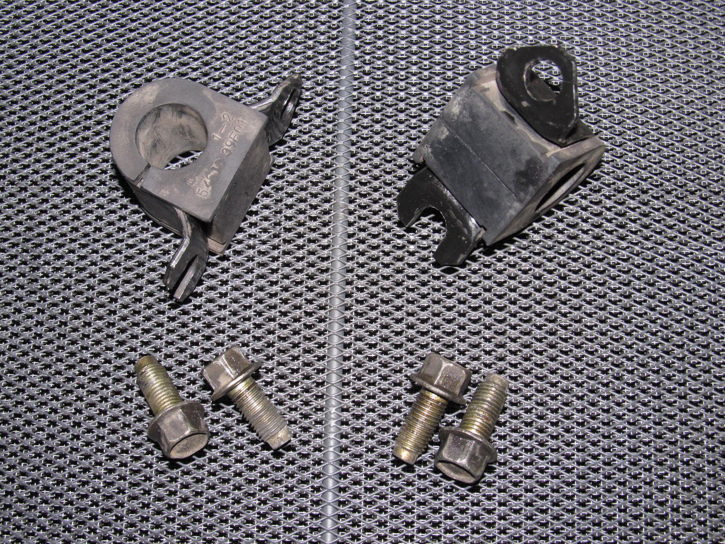 90-96 Nissan 300zx OEM Rear Sway Stabilizer Bar Mount - Front Set