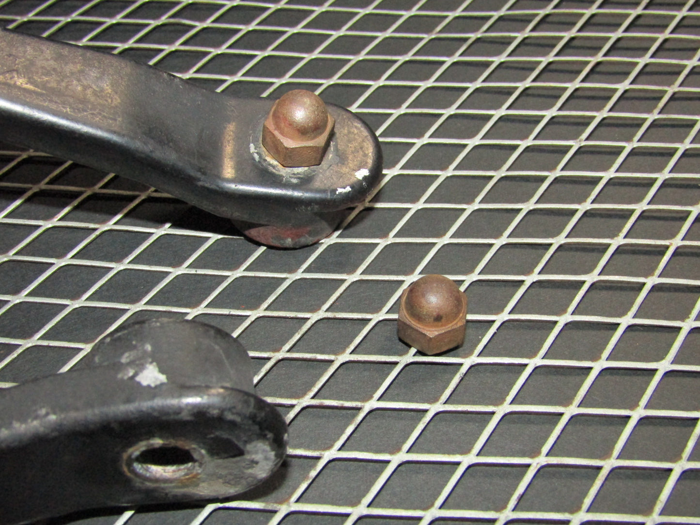 94 95 96 97 Mitsubishi 3000GT OEM Front Wiper Arm Mounting Nut Cap Set