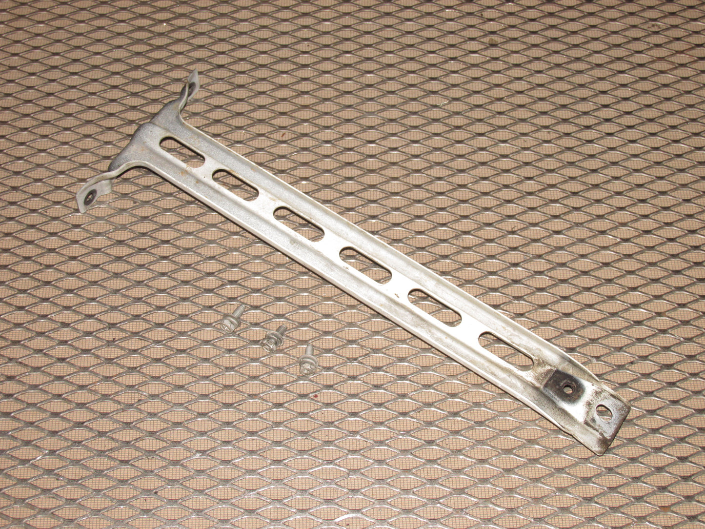 90 91 92 93 94 95 96 Nissan 300zx OEM Hood Latch Bracket
