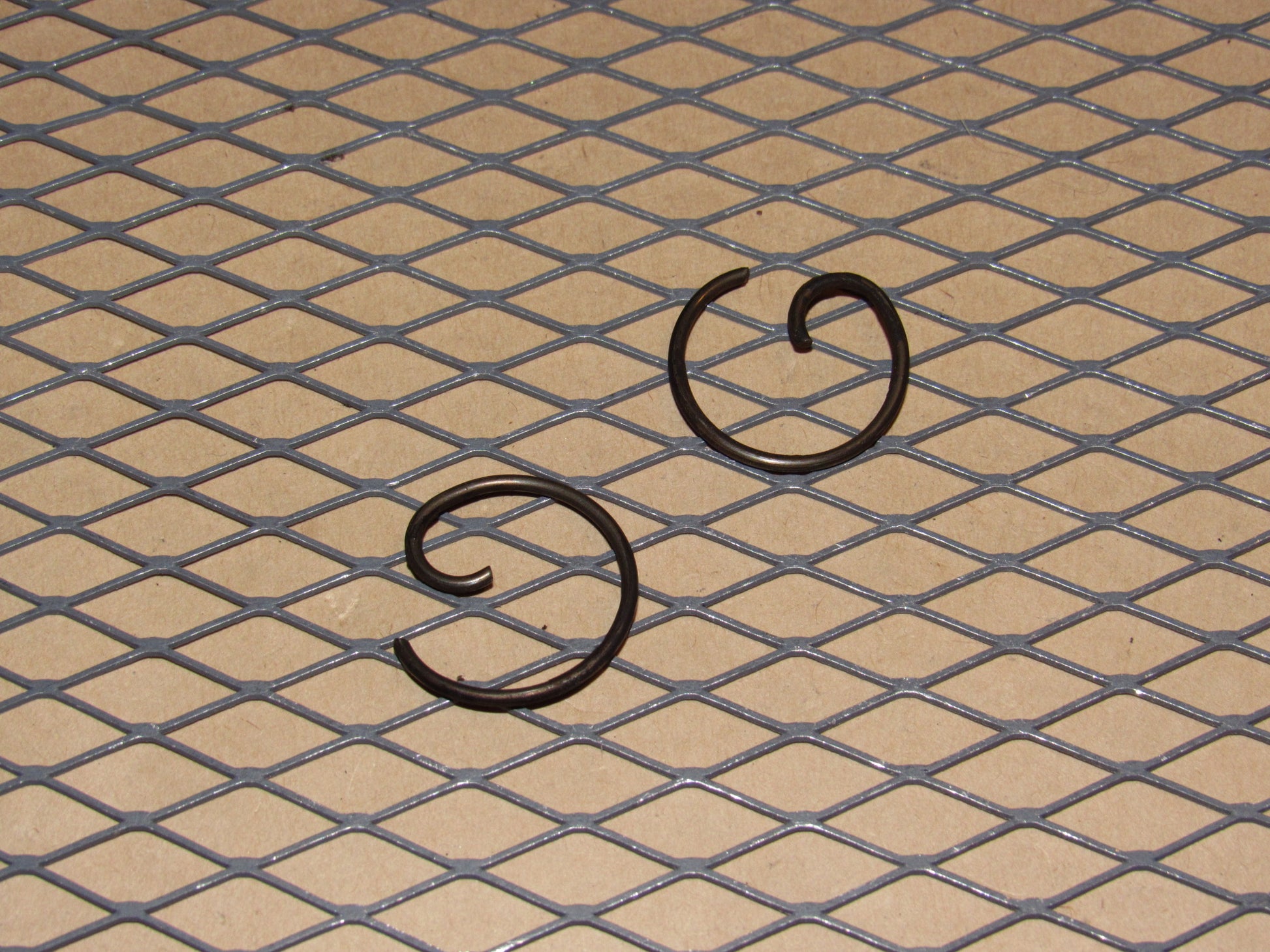 90 91 92 93 Mazda Miata OEM 1.6L Piston Rod Lock Clip