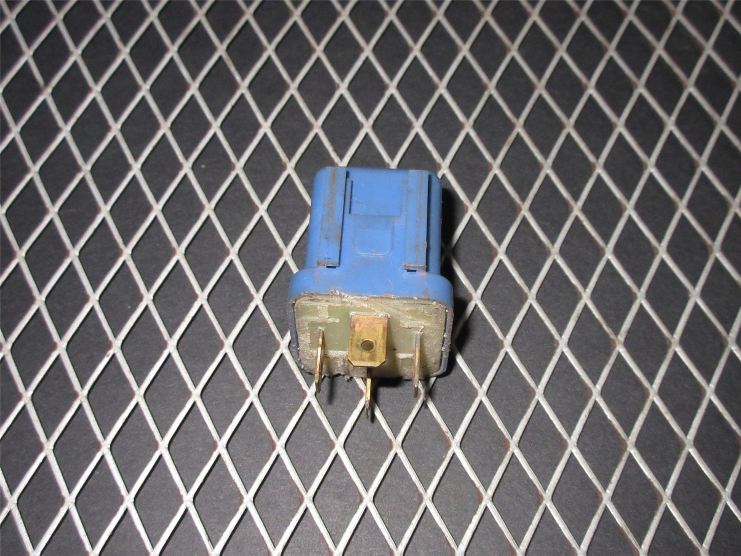 94 95 96 97 Mitsubishi 3000GT OEM Blue 4 Prongs Relay