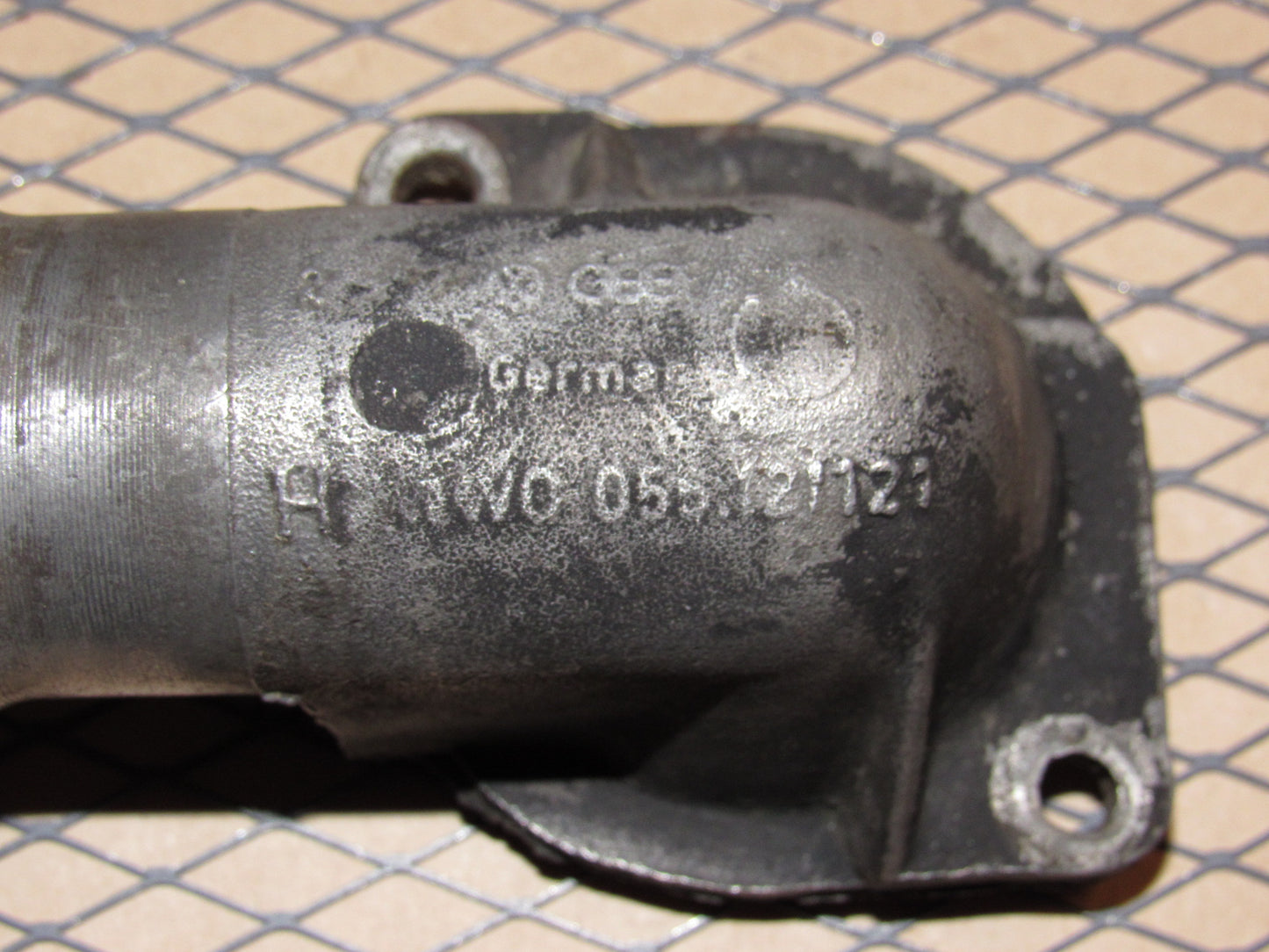81 82 83 84 Volkswagen Rabbit OEM Thermostats Housing Water Neck