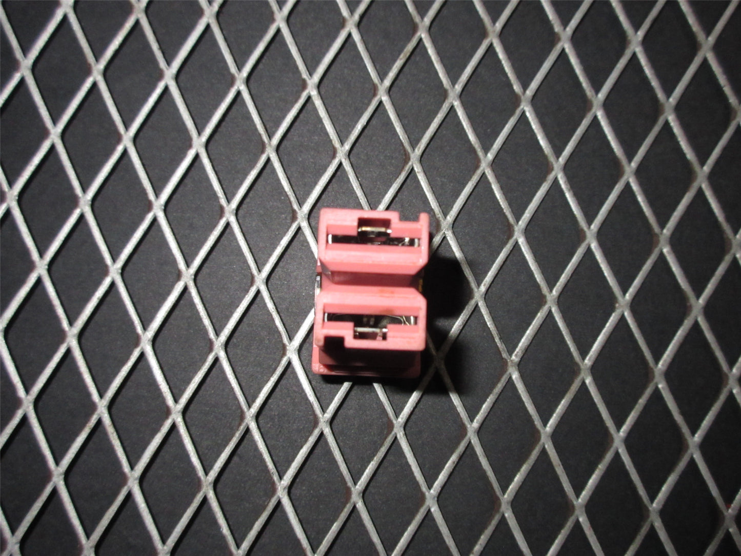 94 95 96 97 Mitsubishi 3000GT OEM 30A Pal Fuse - Pink