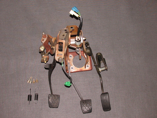 87 88 89 Toyota MR2 OEM M/T Pedal Set