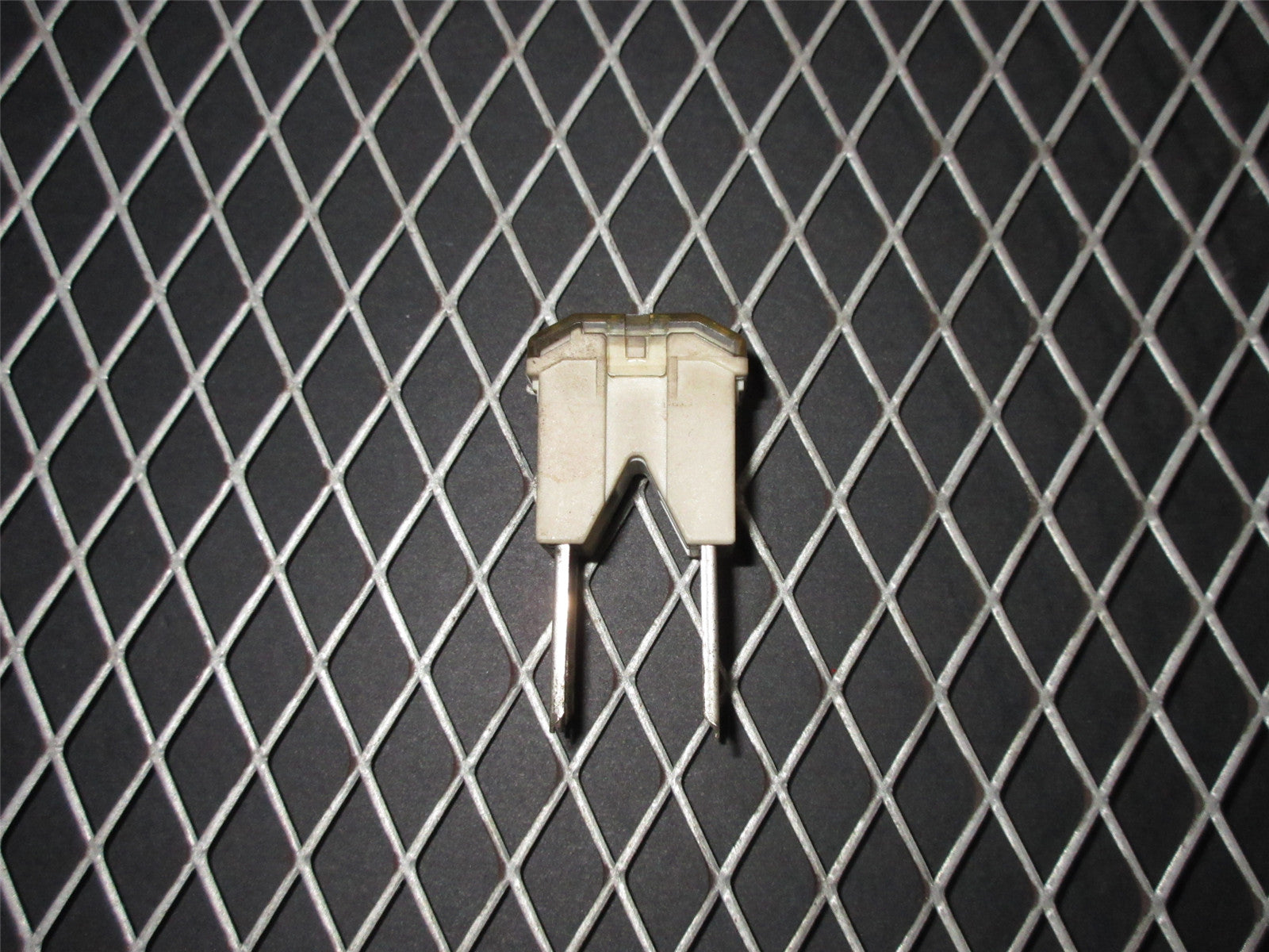 94 95 96 97 Mitsubishi 3000GT OEM 120A Pal Fuse - White