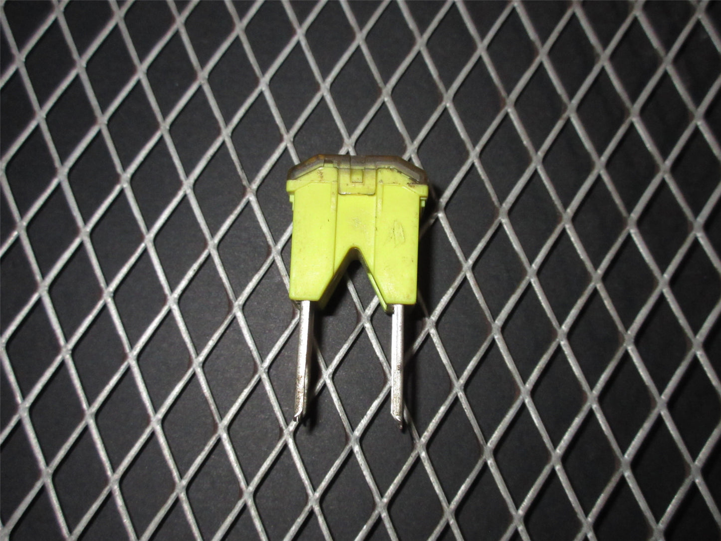 94 95 96 97 Mitsubishi 3000GT OEM 60A Pal Fuse - Yellow