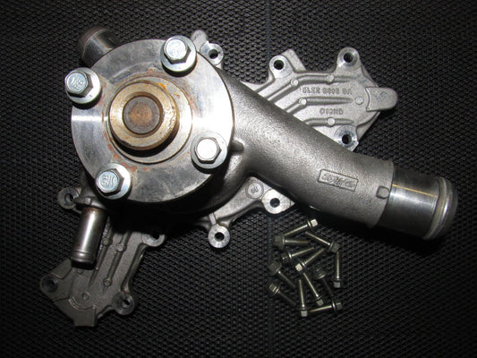 05 06 07 08 09 10 Ford Mustang 4.0 V6 OEM Water Pump