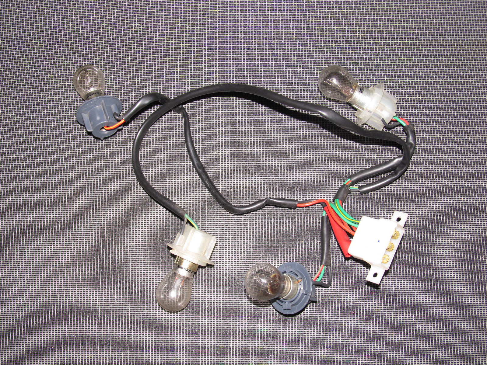 84 85 Mazda RX7 OEM Tail Light Bulb Socket - Left