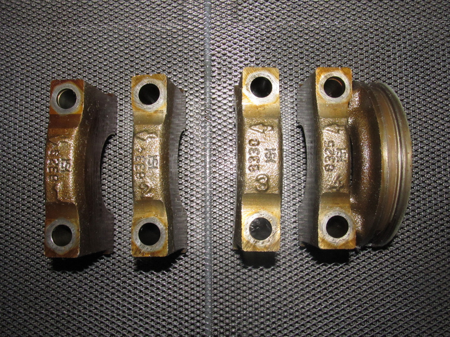 05 06 07 08 09 Ford Mustang OEM Engine Crankshaft Main Bearing Cap