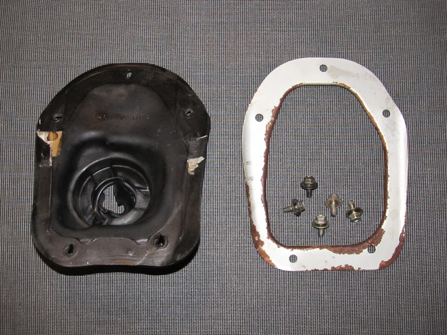 84 85 Mazda RX7 OEM M/T Shifter Protecting Boot & Bracket