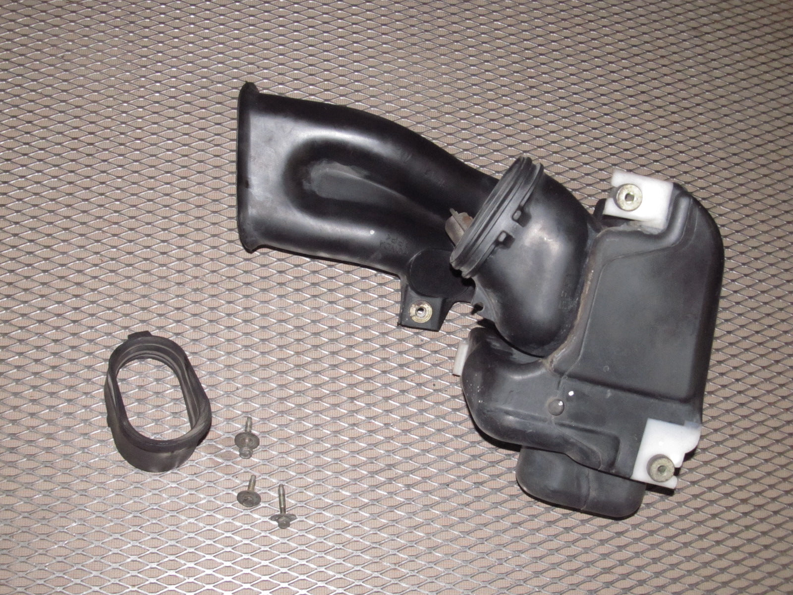 9296 Honda Prelude OEM Air Intake Resonator Box