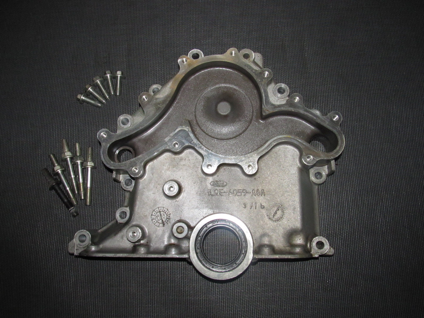 05 06 07 08 09 10 Ford Mustang 4.0 V6 Front Cover Water Pump Housing