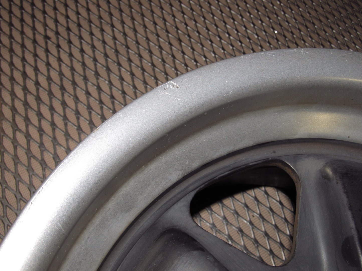 83-85 Porsche 944 OEM Front Wheel 15X7