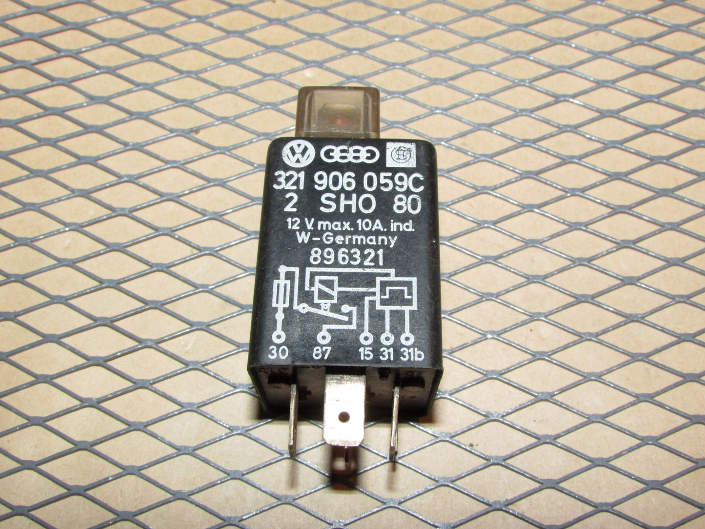 Audi & Volkswagen Relay 321 906 059 C