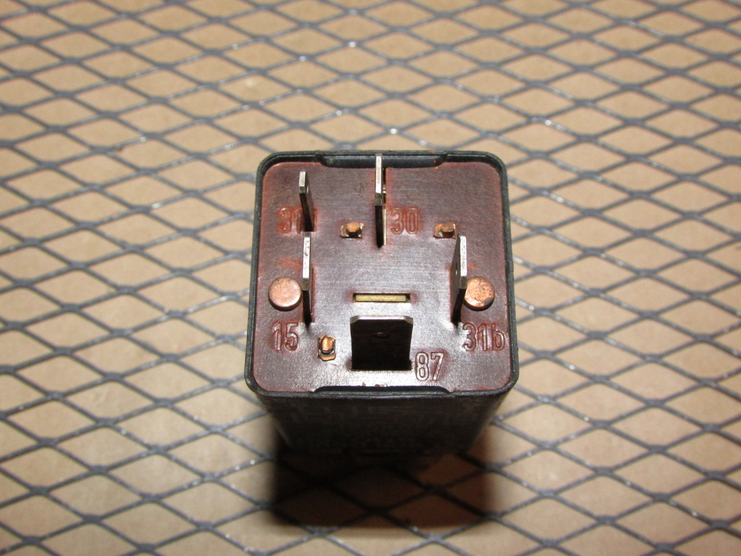 Audi & Volkswagen Relay 321 906 059 C