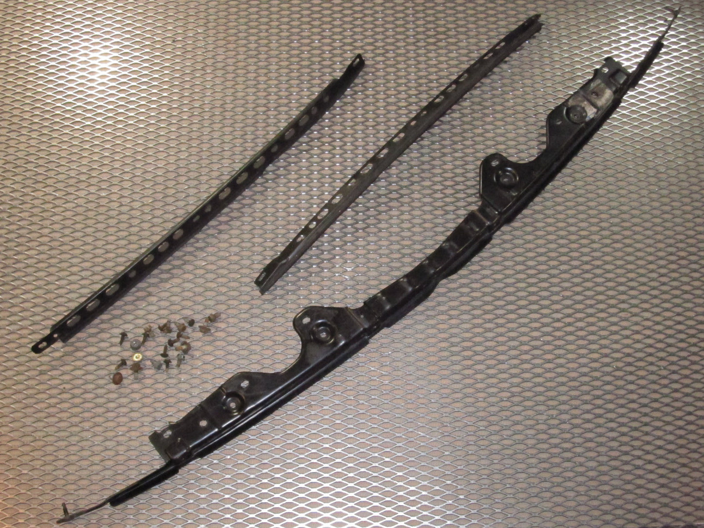 90 91 92 93 Mazda Miata OEM Front Bumper Mounting Plate Bracket