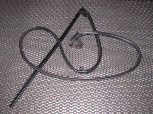 99 00 Mazda Miata OEM Door Window Stripping & Guide - Right