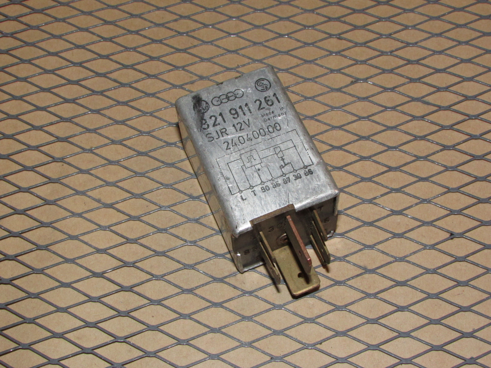 Audi & Volkswagen Relay 321 911 261