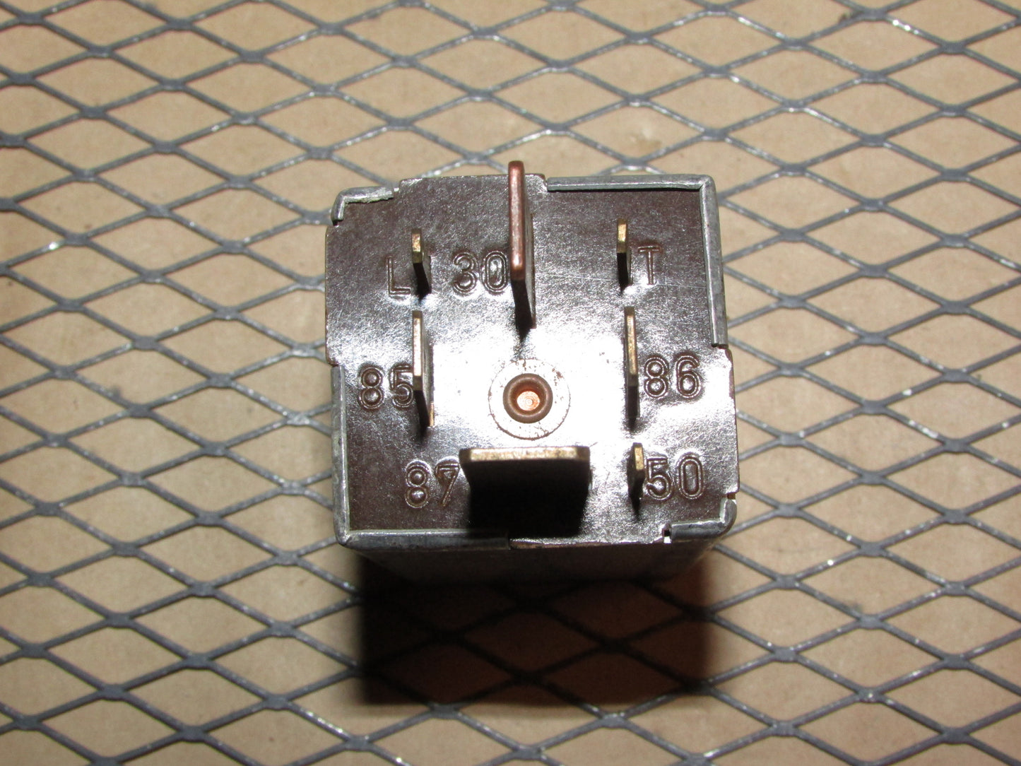 Audi & Volkswagen Relay 321 911 261