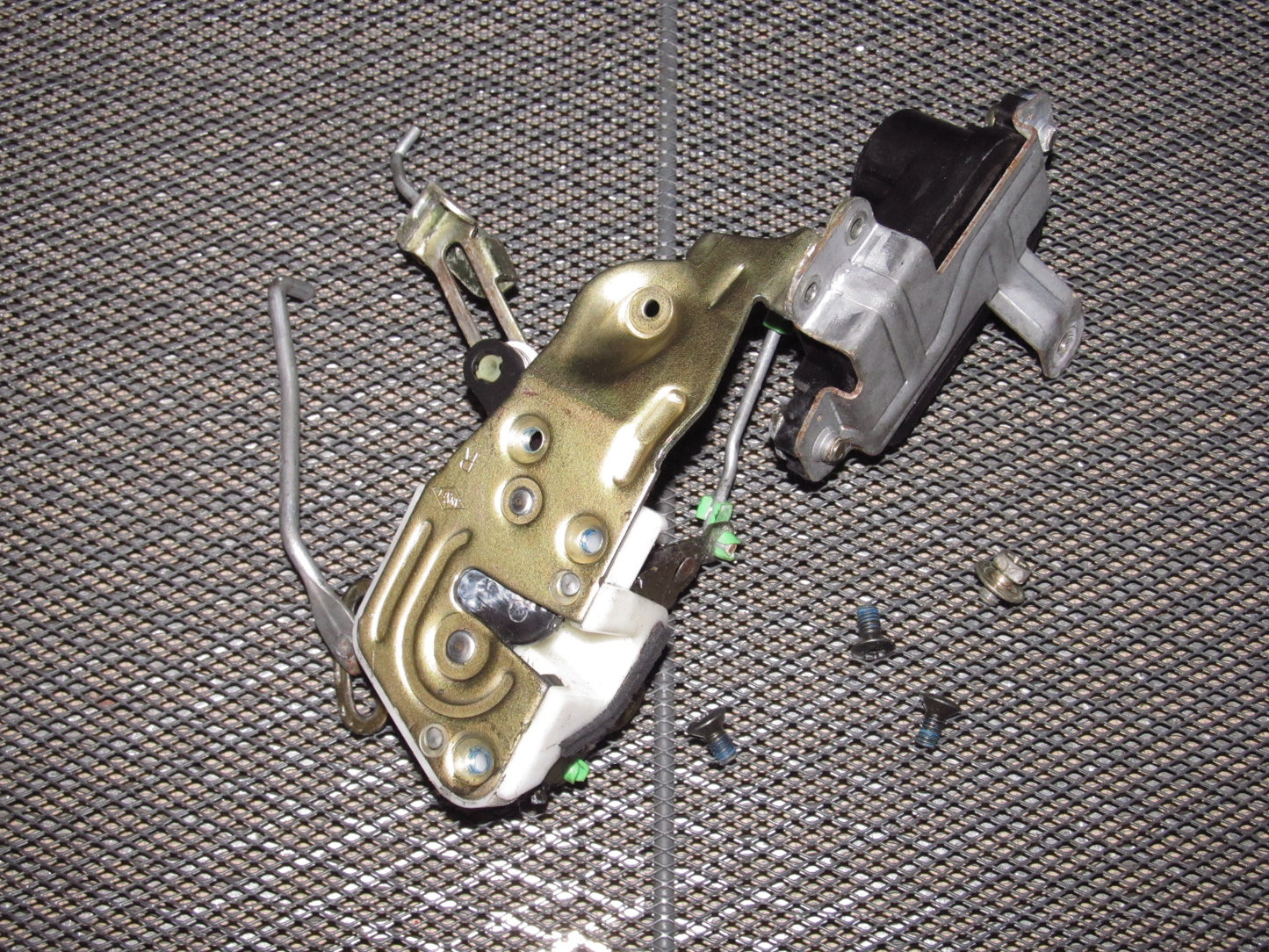 95 96 97 Mitsubishi 3000GT OEM Door Latch & Actuator - Right