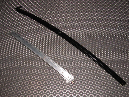 99 00 Mazda Miata OEM Door Window Guide - Right Set