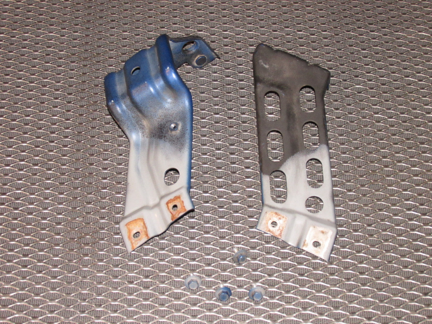 99 00 Mazda Miata OEM Radiator & A/C Condenser Bracket