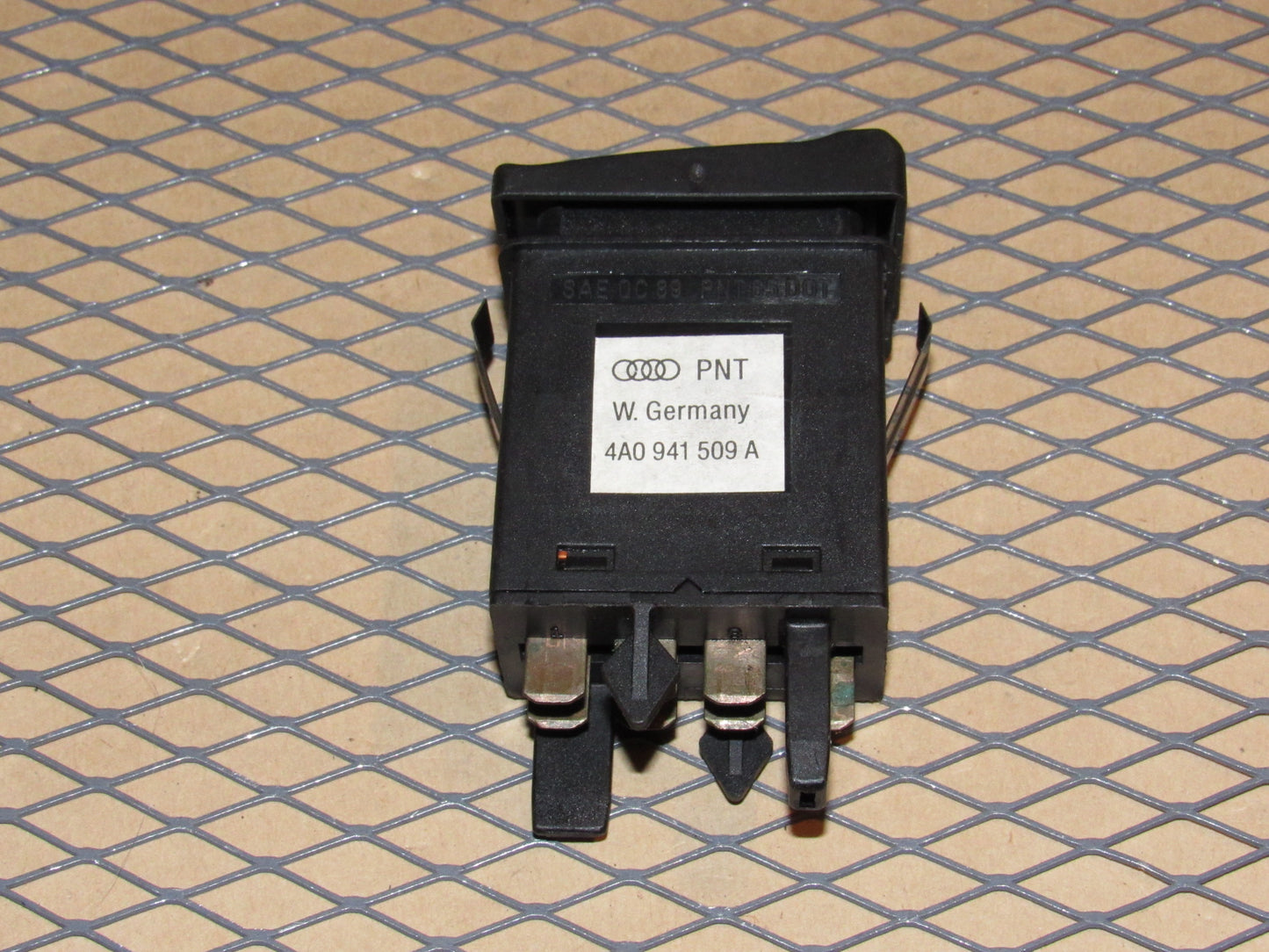 95 96 97 Audi S6 OEM Flasher Hazard Light Switch