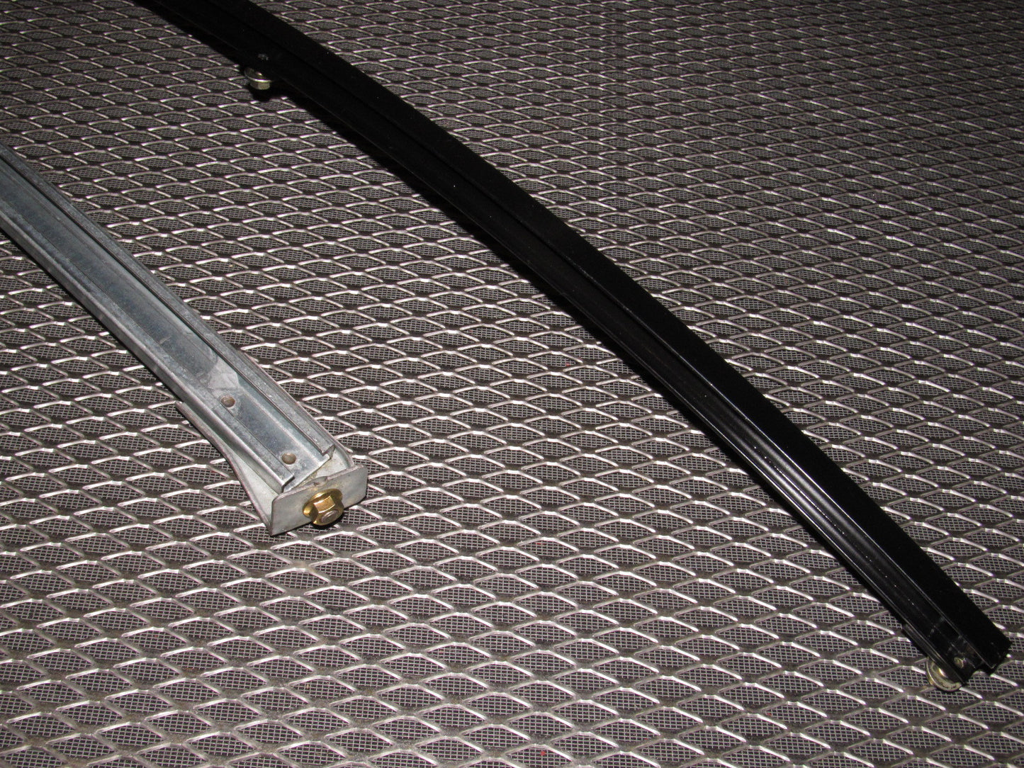 99 00 Mazda Miata OEM Door Window Guide - Right Set