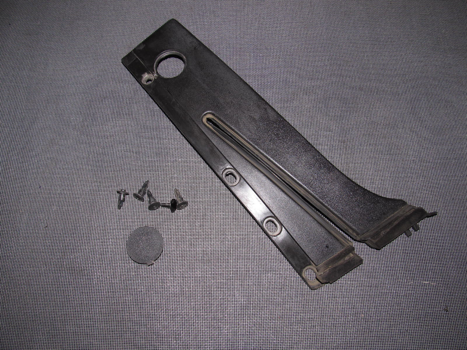 90 91 92 93 94 95 96 Nissan 300zx OEM Exterior Door Trim Cover Guide - Right