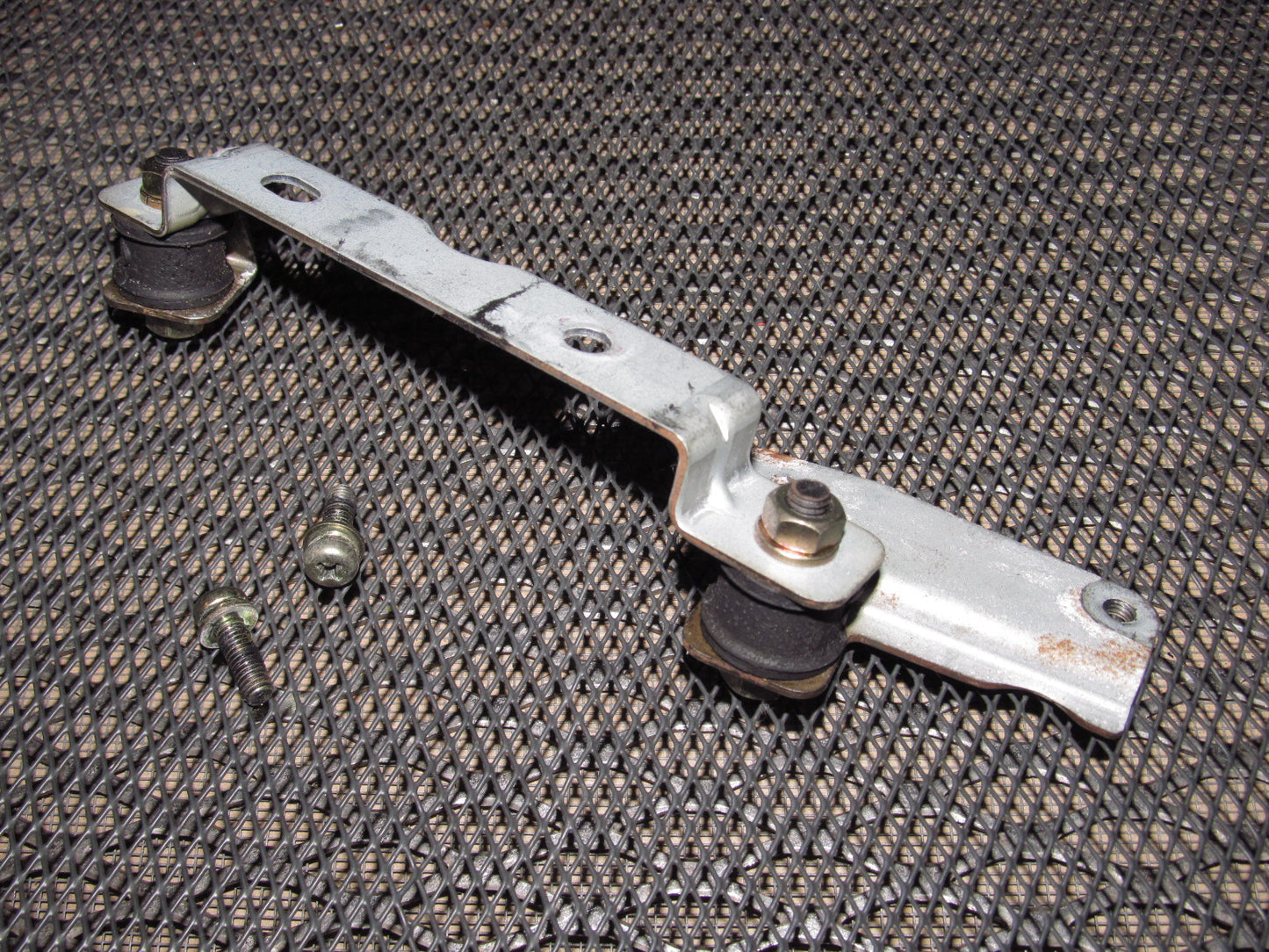 94 95 96 97 Mitsubishi 3000GT OEM Antenna Mounting Bracket
