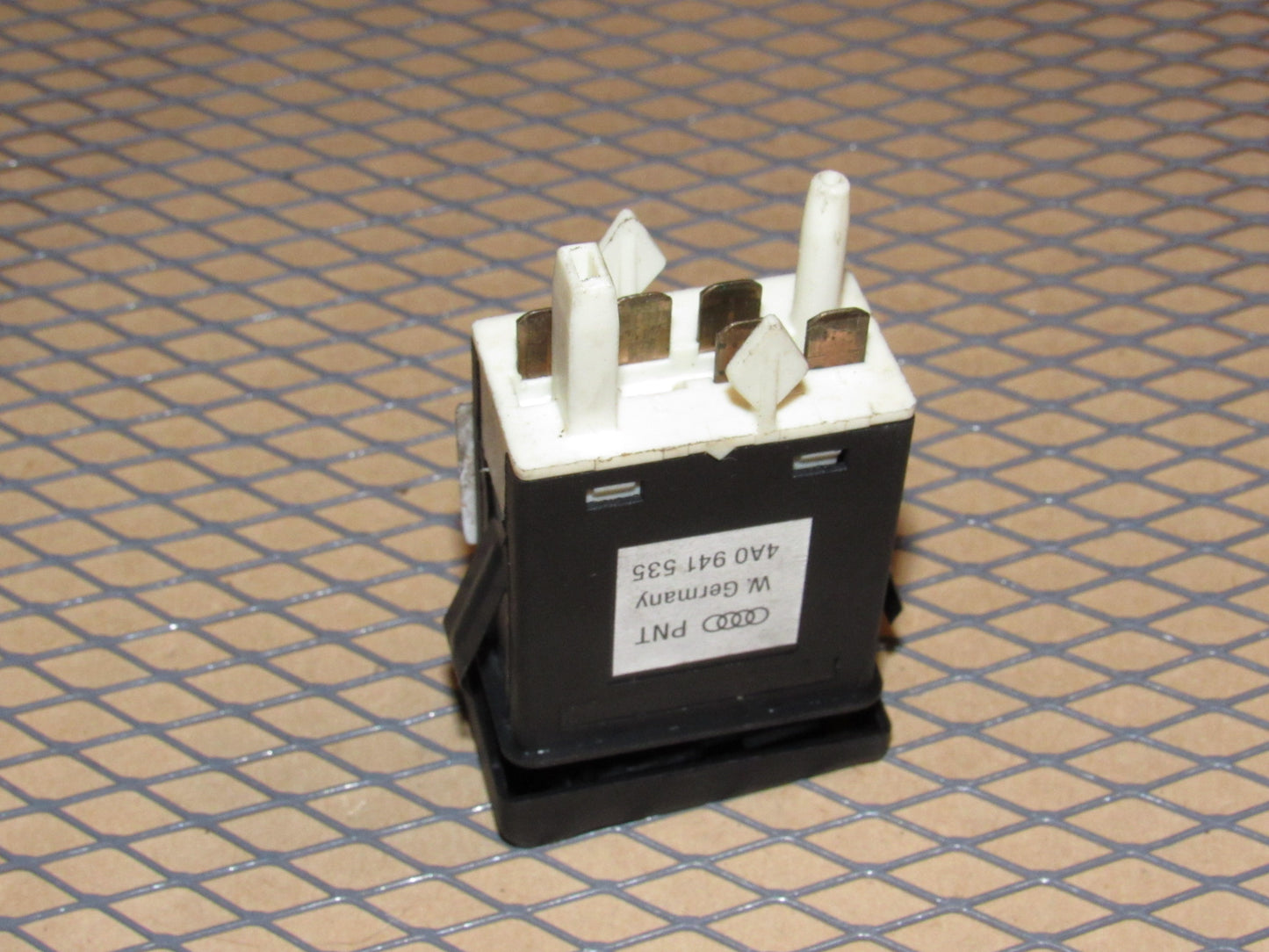 95 96 97 Audi S6 OEM Front Fog Light Lamp Switch