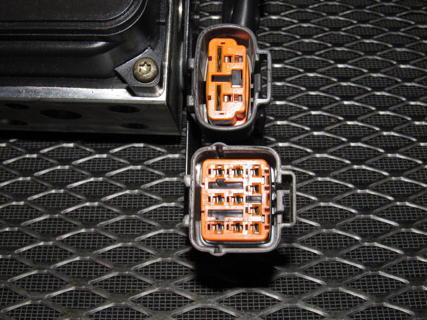 99 00 Mazda Miata OEM ABS Motor Actuator