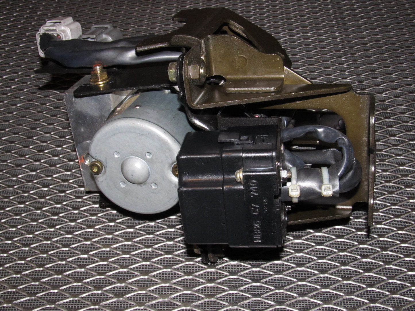 99 00 Mazda Miata OEM ABS Motor Actuator