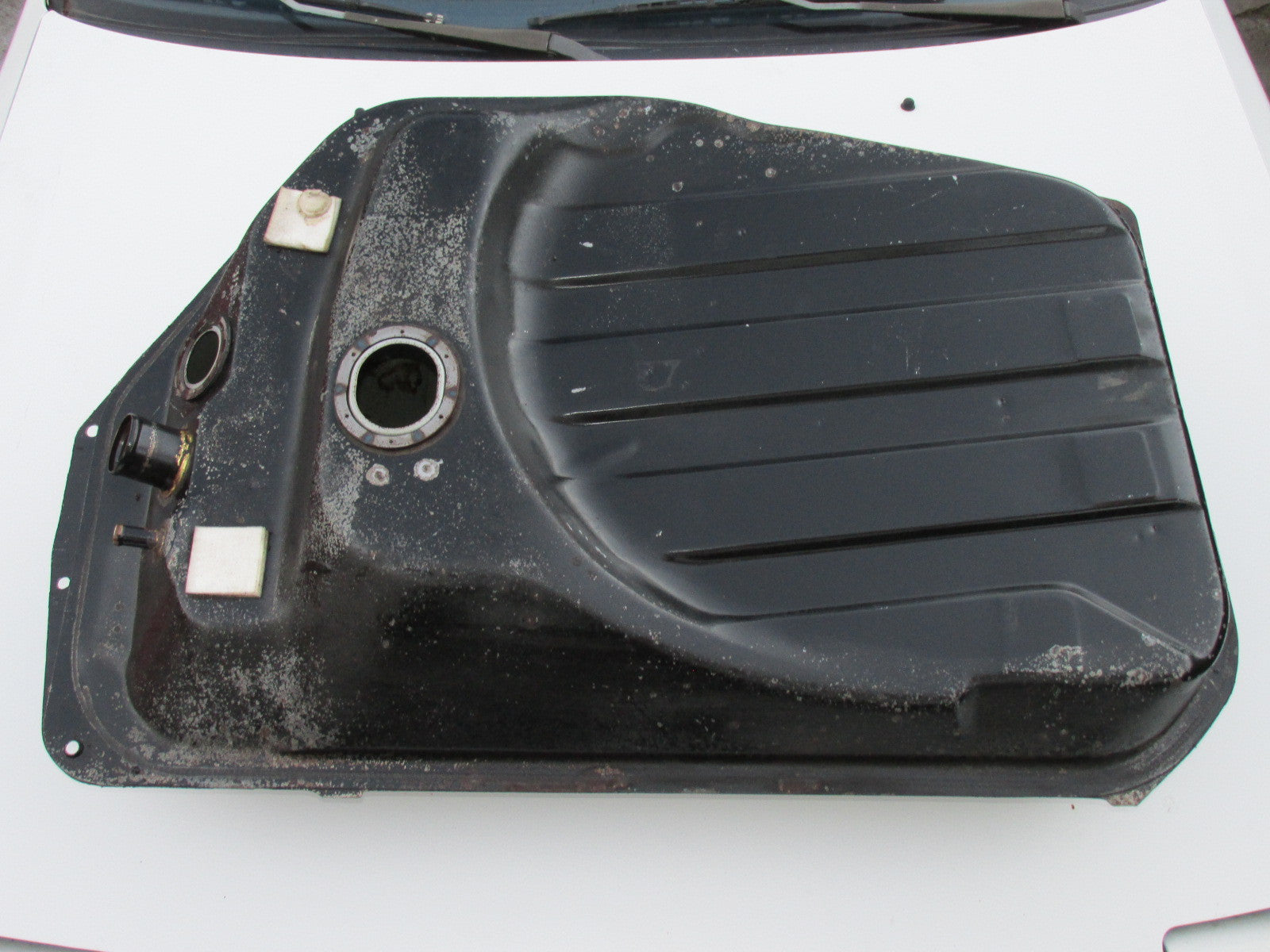 84 85 Mazda RX7 OEM 12A Gas Tank – Autopartone