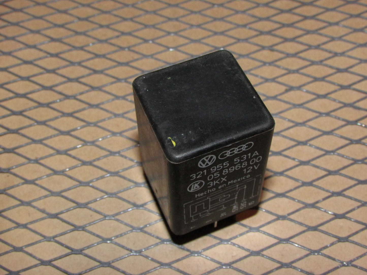 Audi & Volkswagen Relay 321 955 531 A