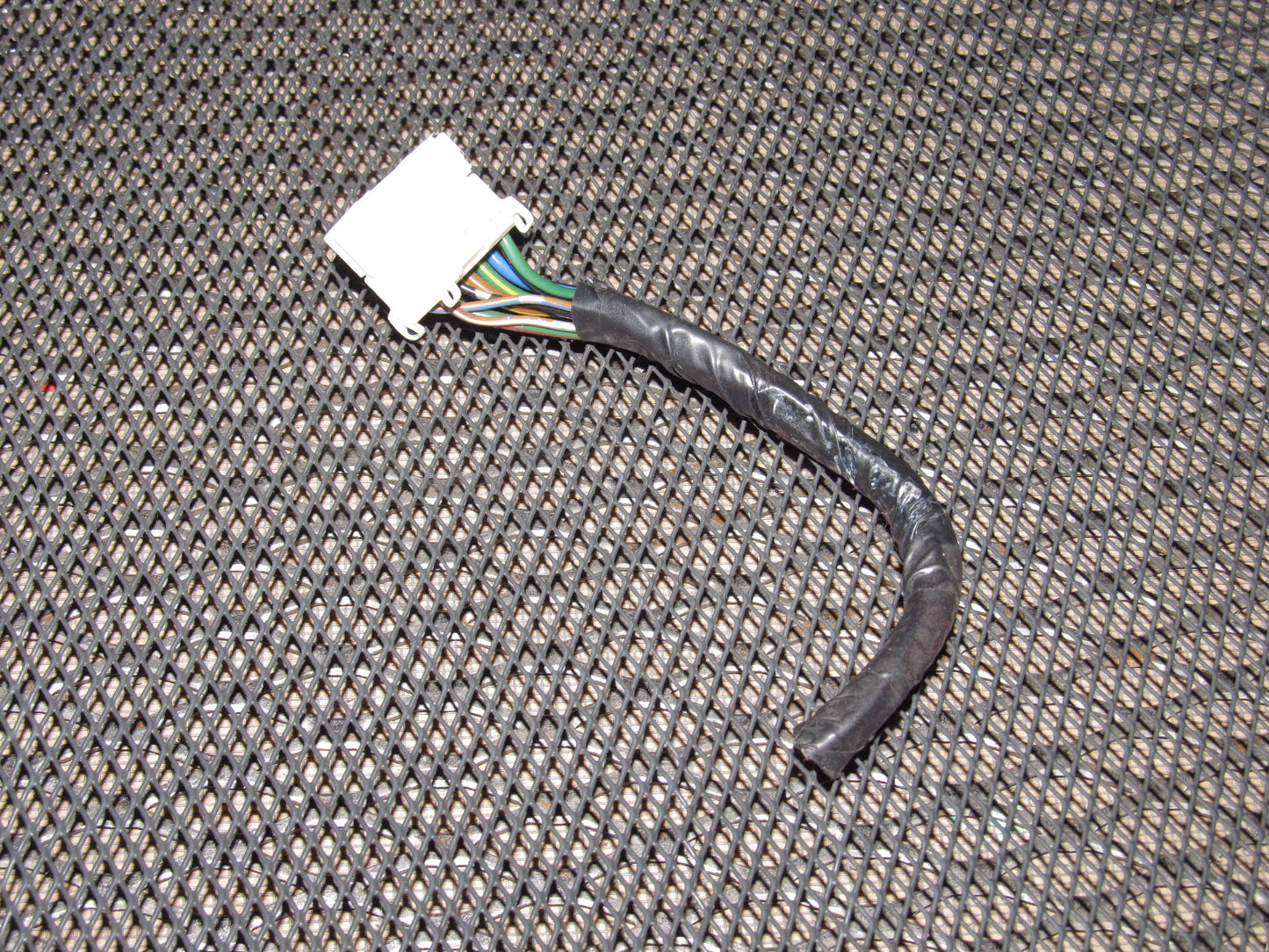 94 95 96 97 Mitsubishi 3000GT OEM Window Switch Pigtail Harness - Right