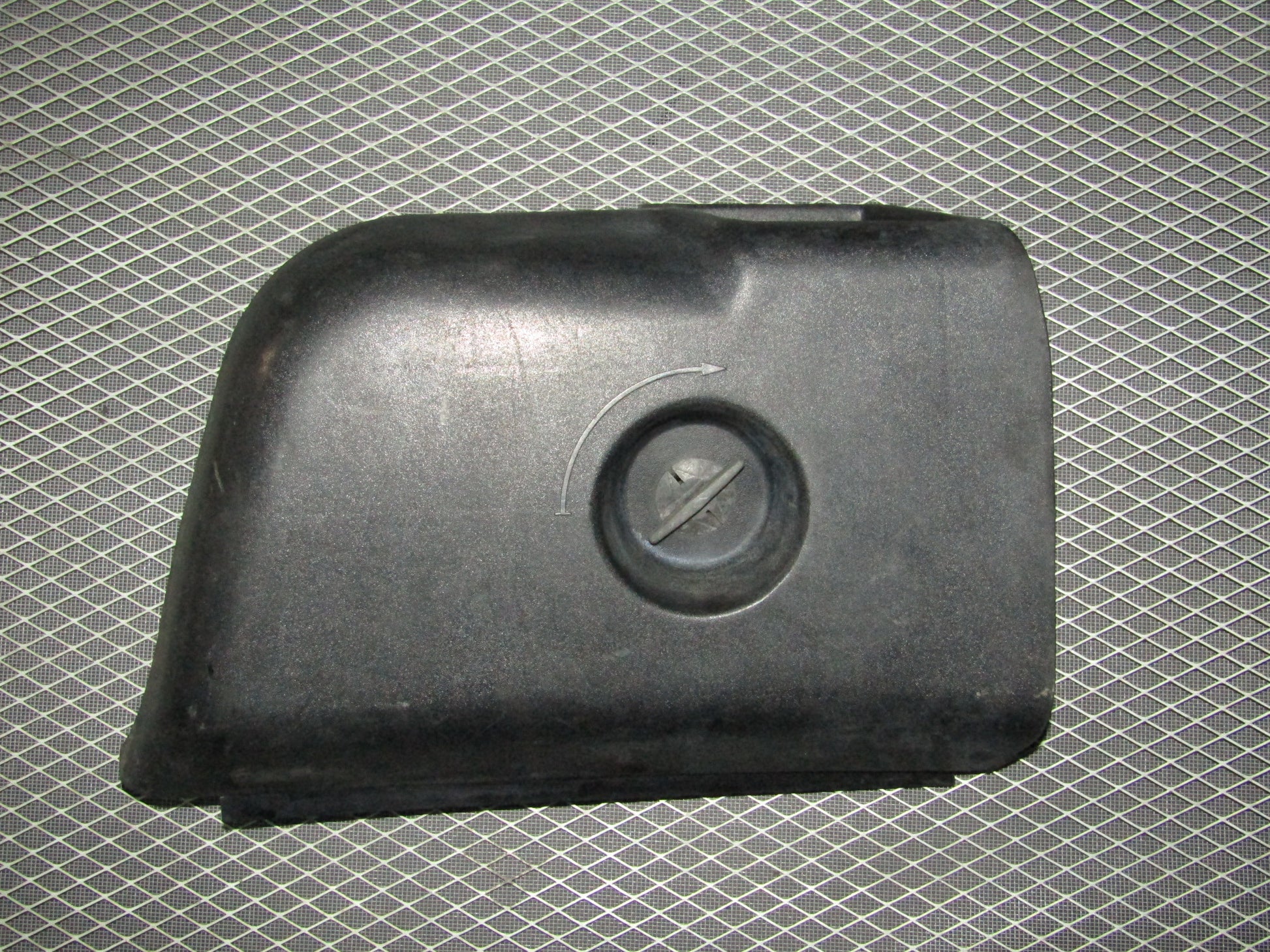 92 93 94 95 BMW 325 Sedan OEM Tail Light Interior Cover - Left