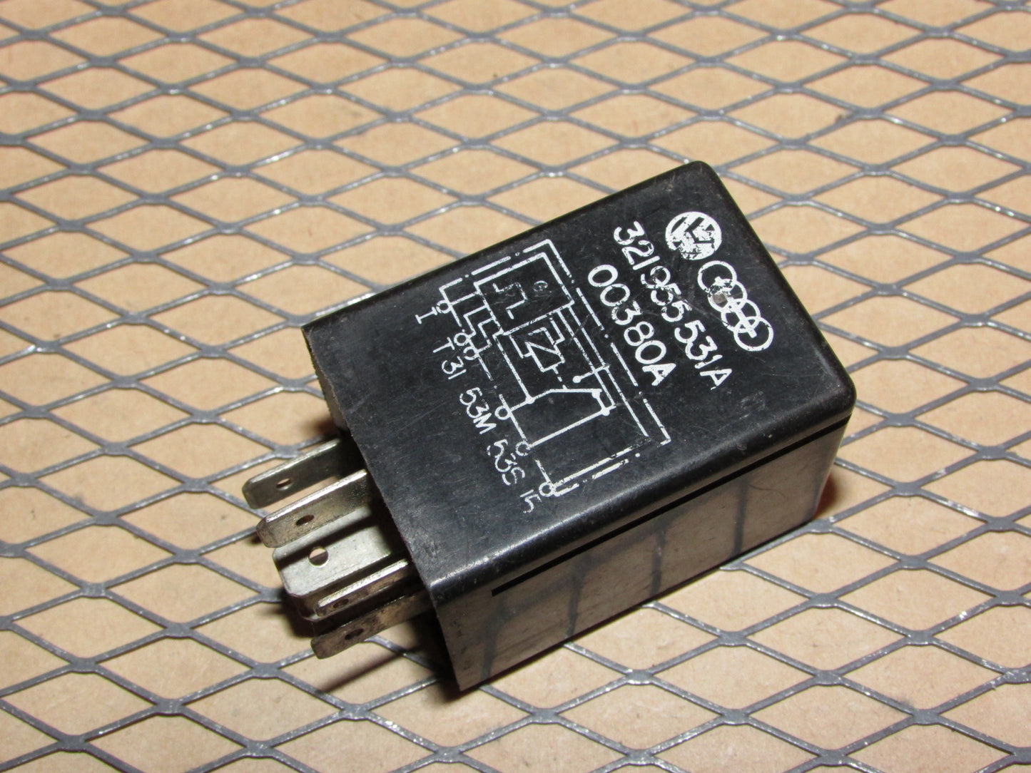 Audi & Volkswagen Relay 321 955 531 A