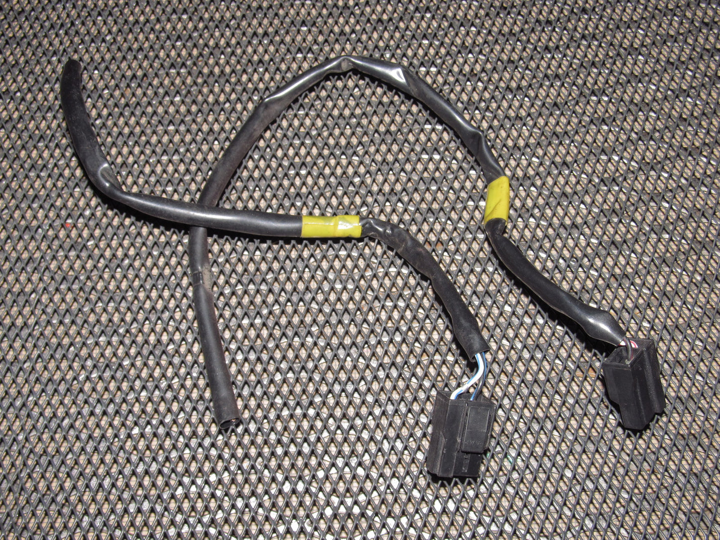 94 95 96 97 Mitsubishi 3000GT OEM Door Speaker Pigtail Harness