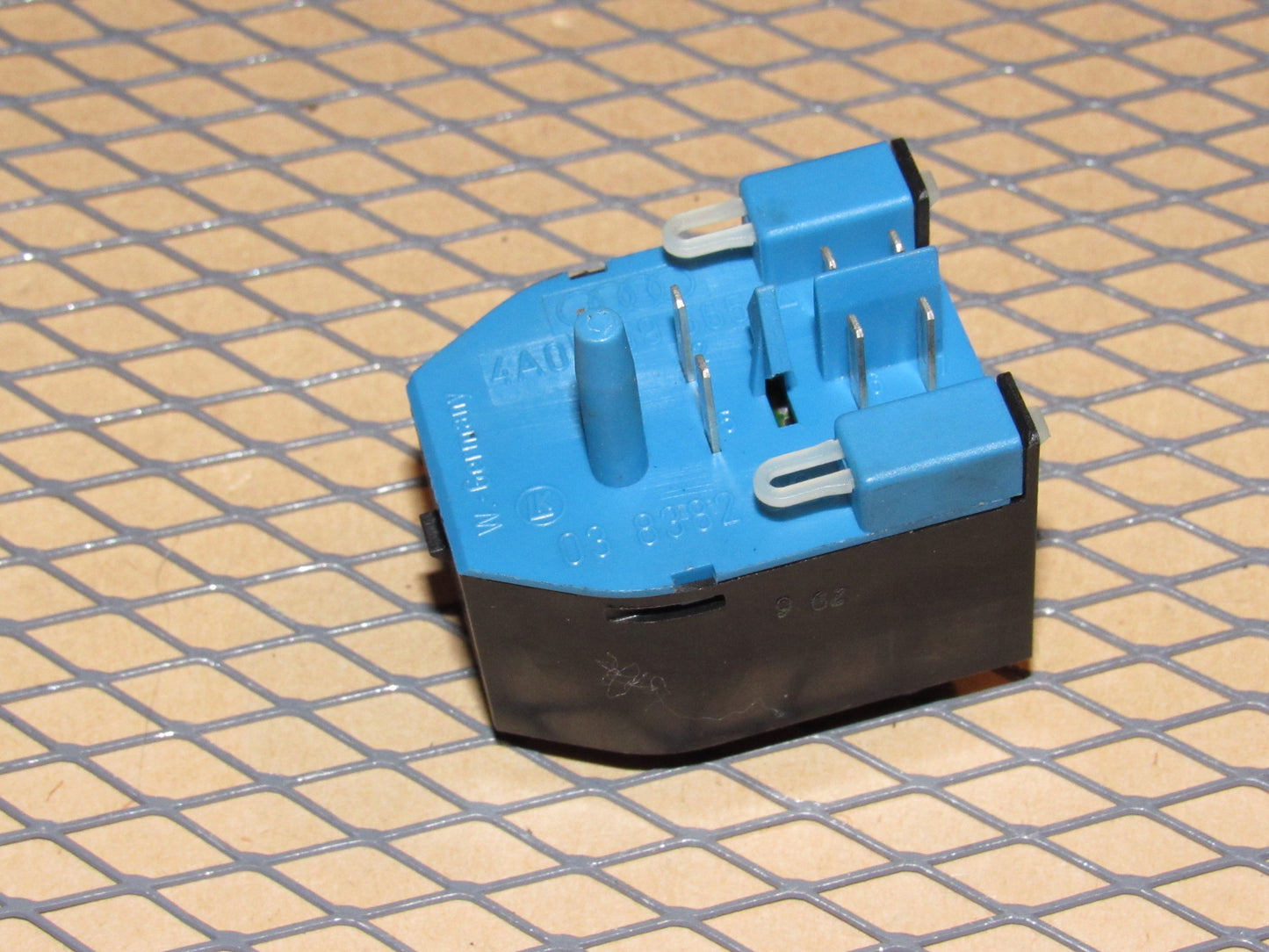 95 96 97 Audi S6 OEM Power Mirror Switch