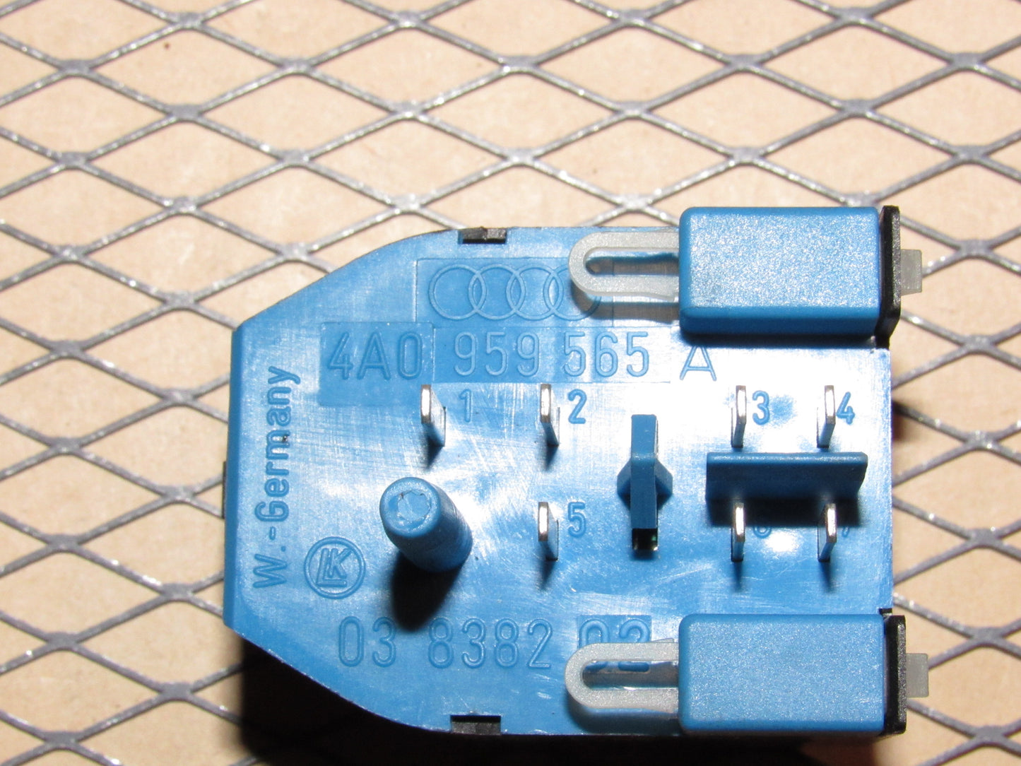 95 96 97 Audi S6 OEM Power Mirror Switch