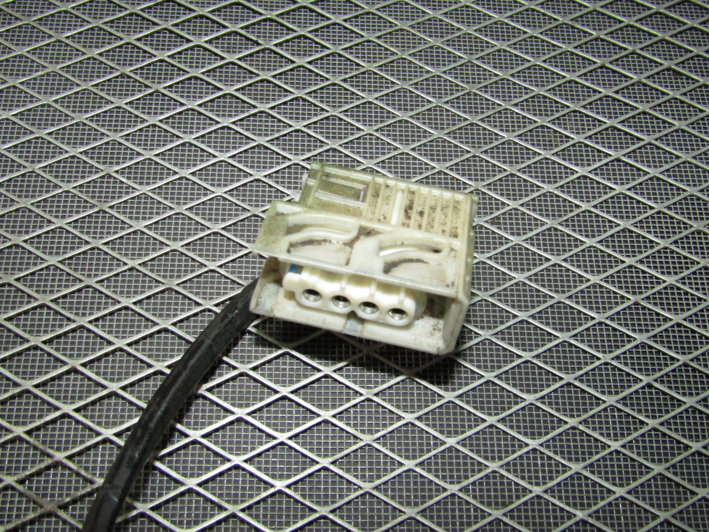 92 93 94 95 BMW 325 OEM Front Wiper Motor Pigtail Harness