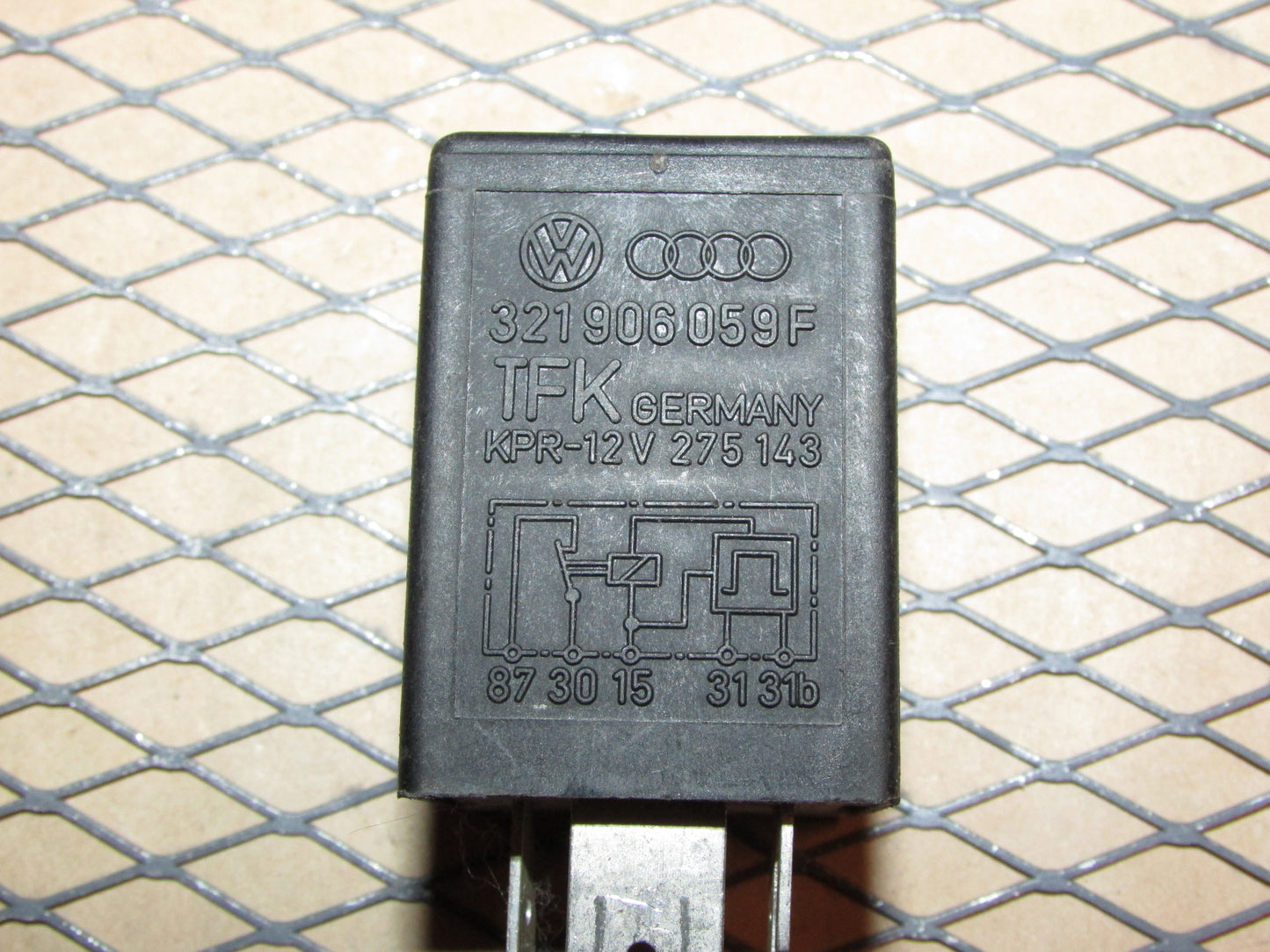 Audi & Volkswagen Relay (63) 321 906 059 F
