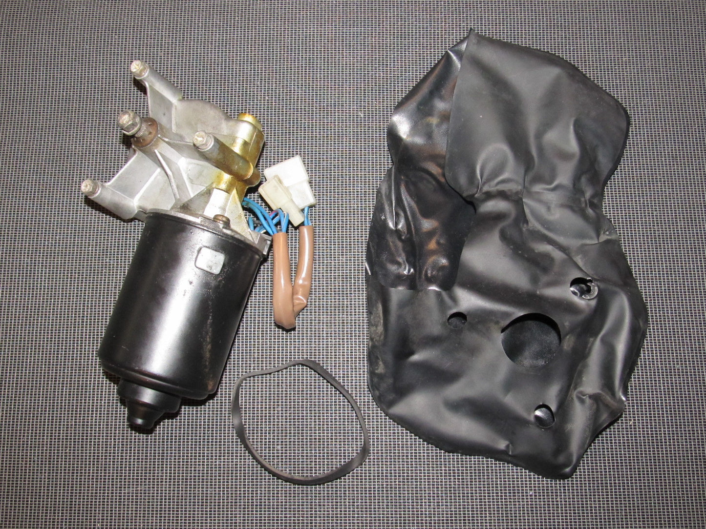 84 85 Mazda RX7 OEM Front Wiper Motor & Cover