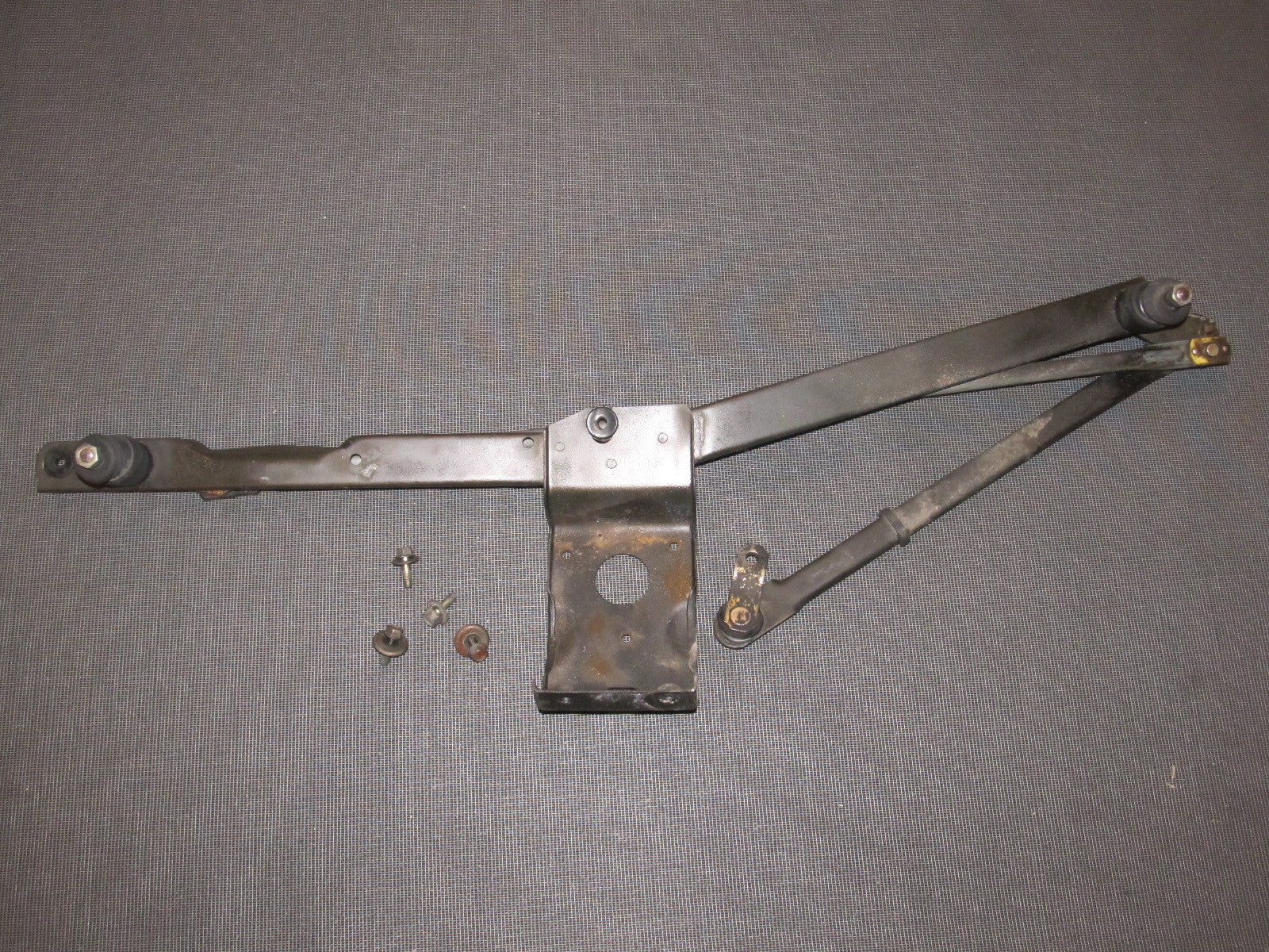 84 85 Mazda RX7 OEM Front Wiper Linkage