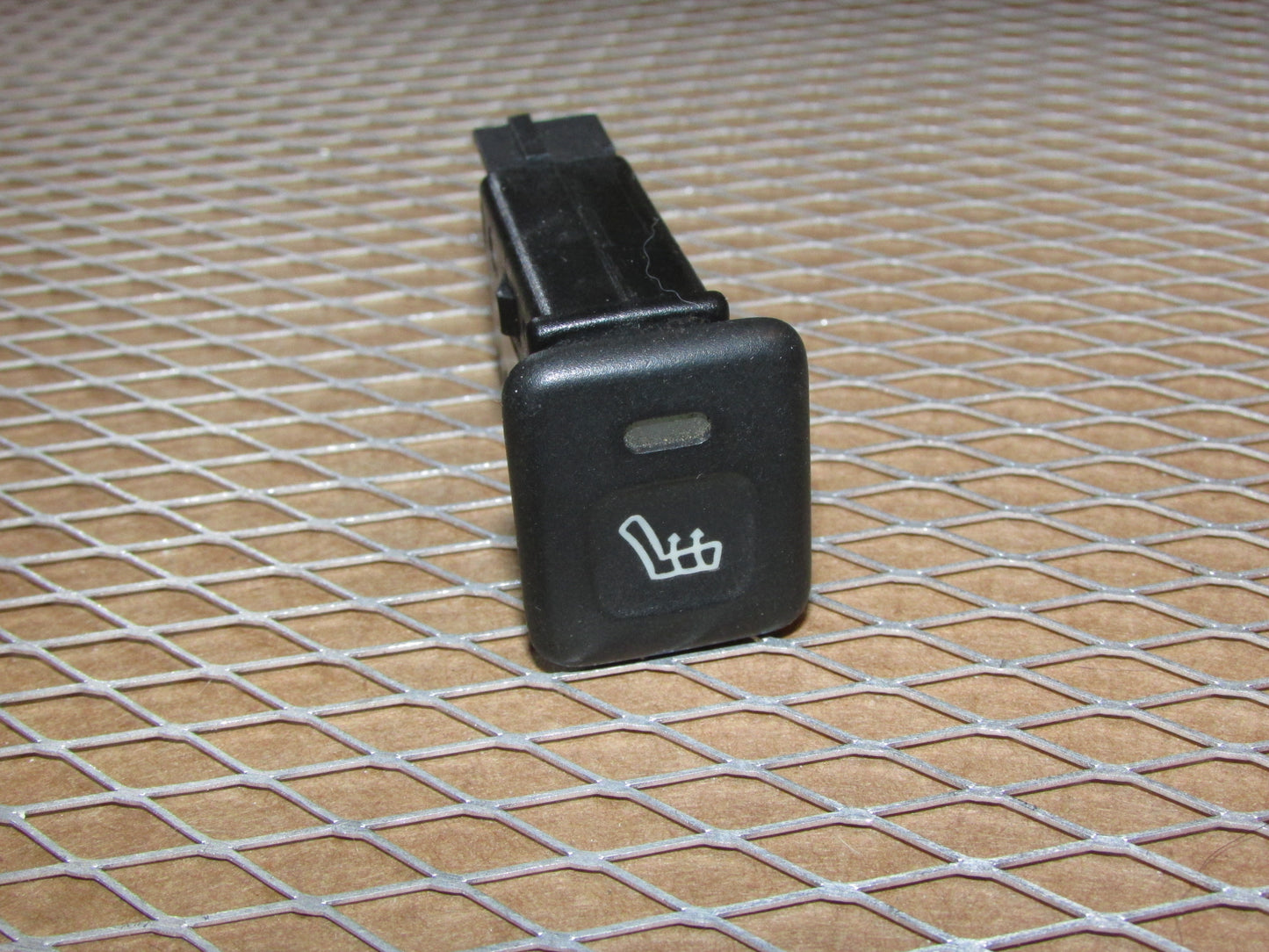 89-98 Land Rover Discovery 1 OEM Heated Seat Switch - Left