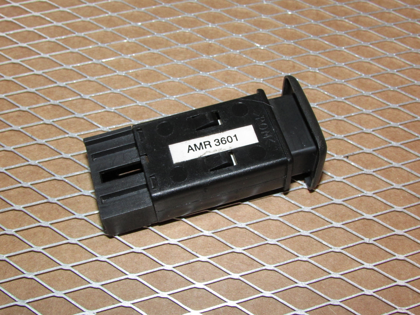 94-98 Land Rover Discovery 1 OEM Front Heated Seat Switch - Left